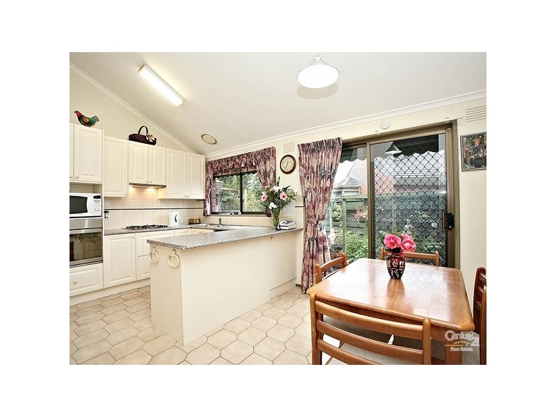 1/8-10 Golfwood Close, Dingley Village VIC 3172