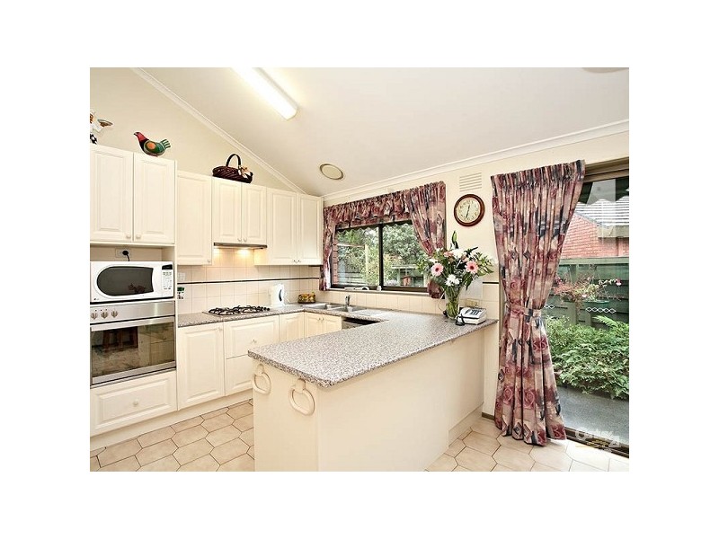 1/8-10 Golfwood Close, Dingley Village VIC 3172