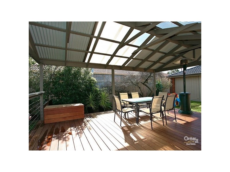 4 Locksley Close, Dingley Village VIC 3172