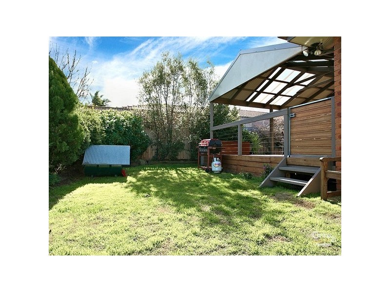 4 Locksley Close, Dingley Village VIC 3172