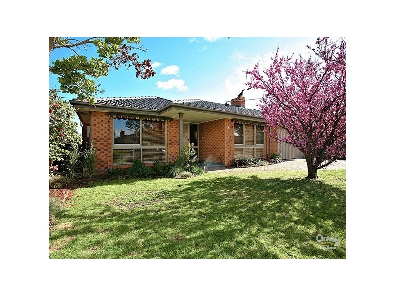 4 Locksley Close, Dingley Village VIC 3172