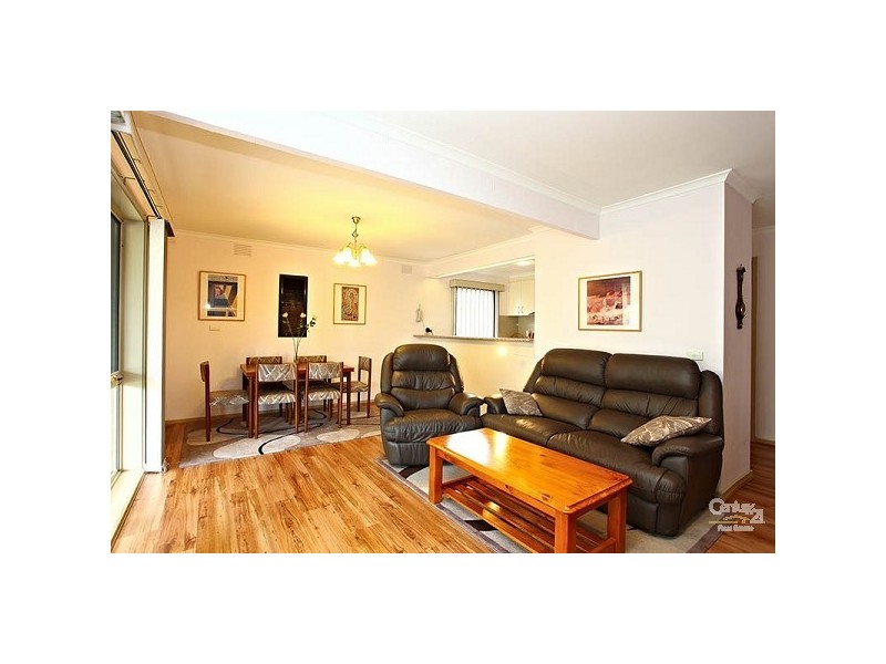 18 Golfwood Close, Dingley Village VIC 3172