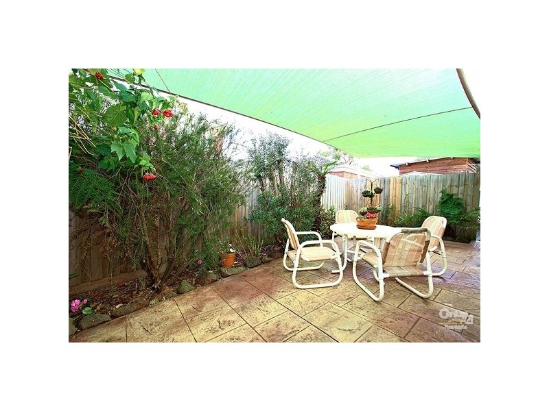 18 Golfwood Close, Dingley Village VIC 3172