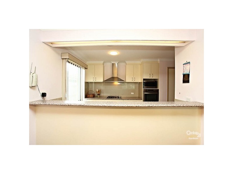 18 Golfwood Close, Dingley Village VIC 3172