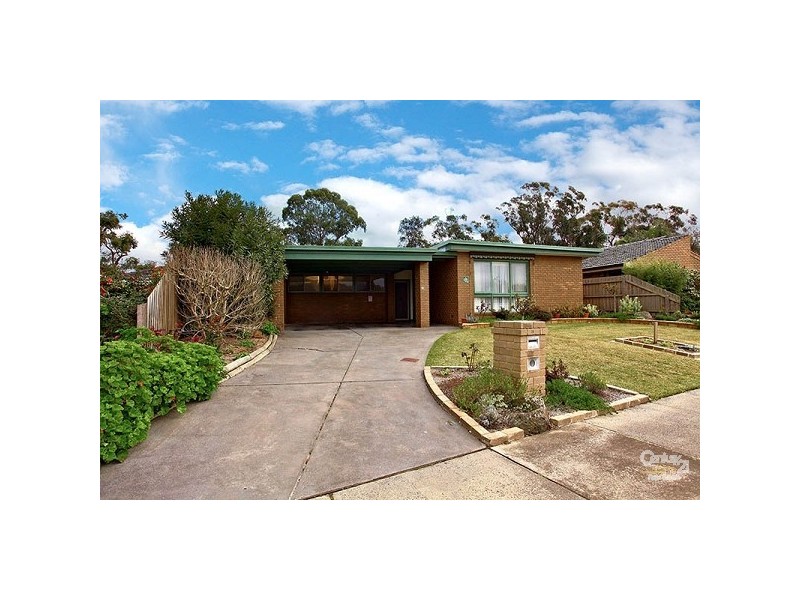 18 Golfwood Close, Dingley Village VIC 3172