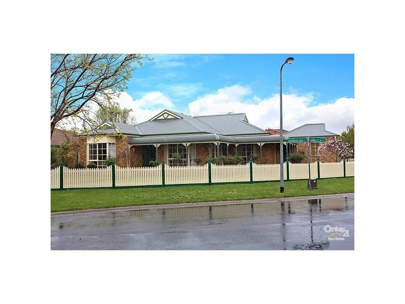 2 Grandiflora Court, Dingley Village VIC 3172