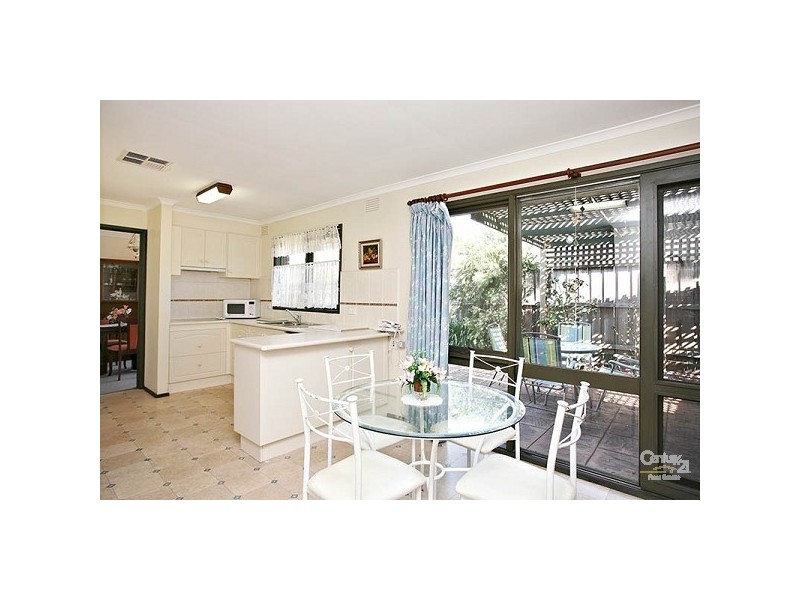 2/77 Centre Dandenong Road, Dingley Village VIC 3172