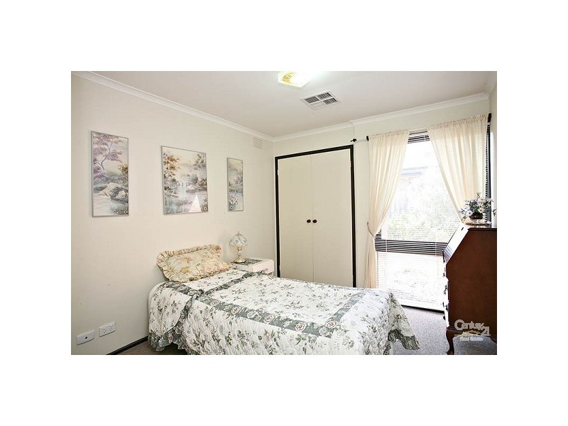 2/77 Centre Dandenong Road, Dingley Village VIC 3172