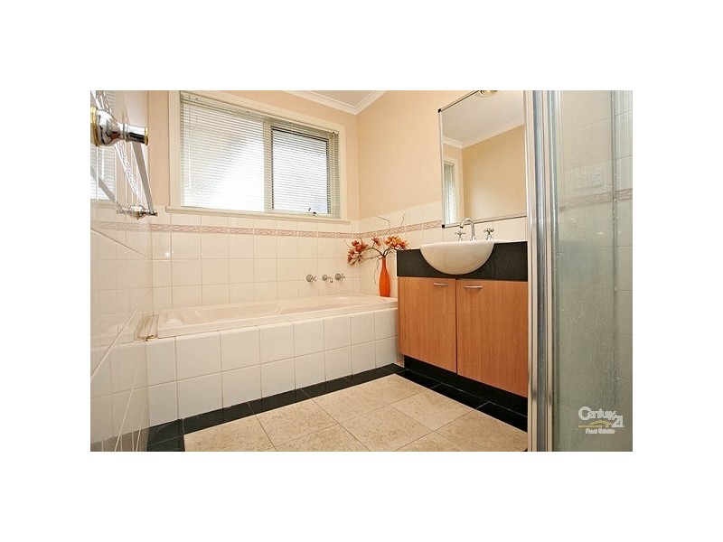 1/88 Centre Dandenong Road, Dingley Village VIC 3172