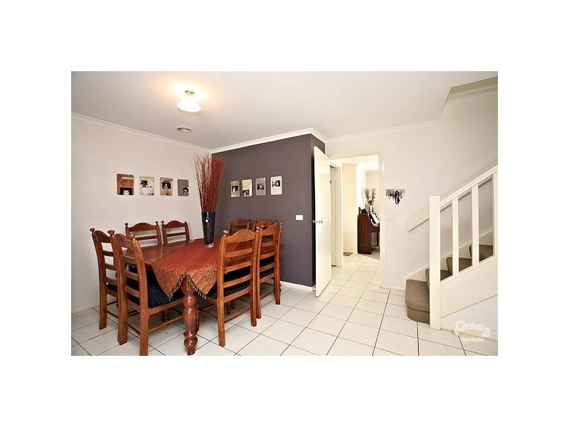 2 Harry Court, Dingley Village VIC 3172