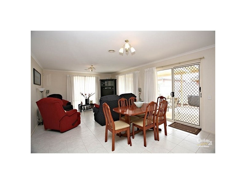 12 Kingsland Close, Dingley Village VIC 3172