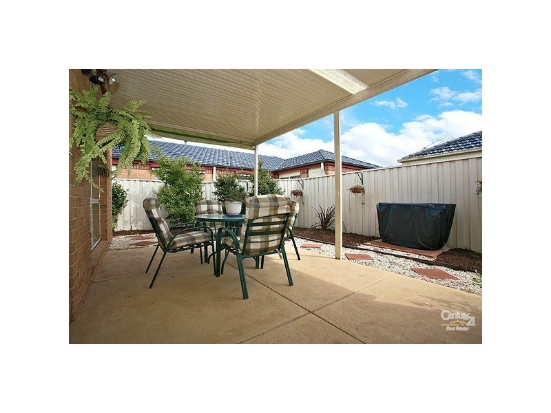 12 Kingsland Close, Dingley Village VIC 3172
