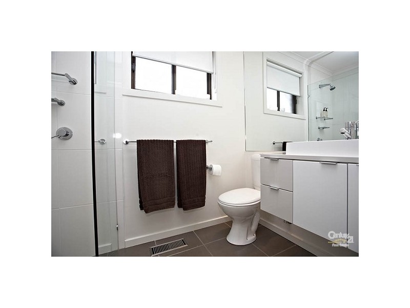 35 Golfwood Close, Dingley Village VIC 3172