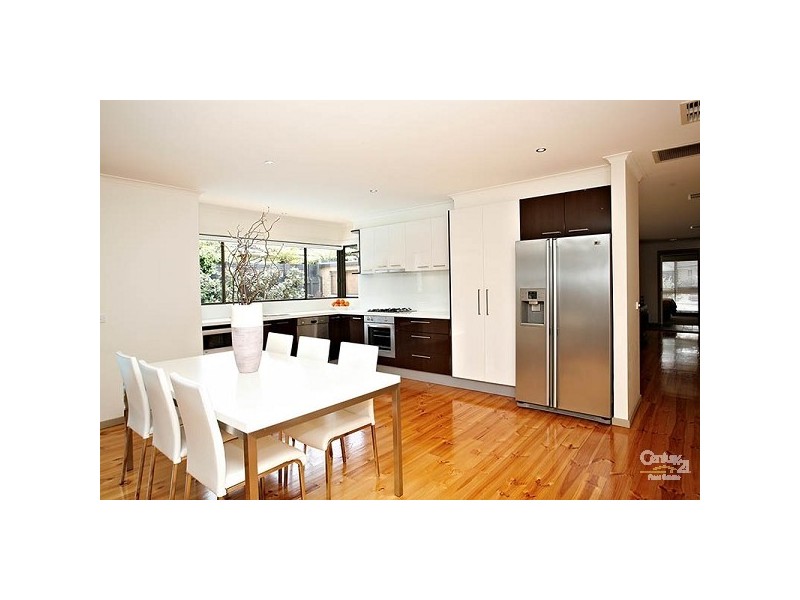 35 Golfwood Close, Dingley Village VIC 3172