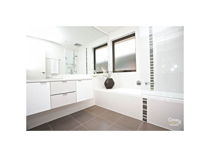 35 Golfwood Close, Dingley Village VIC 3172