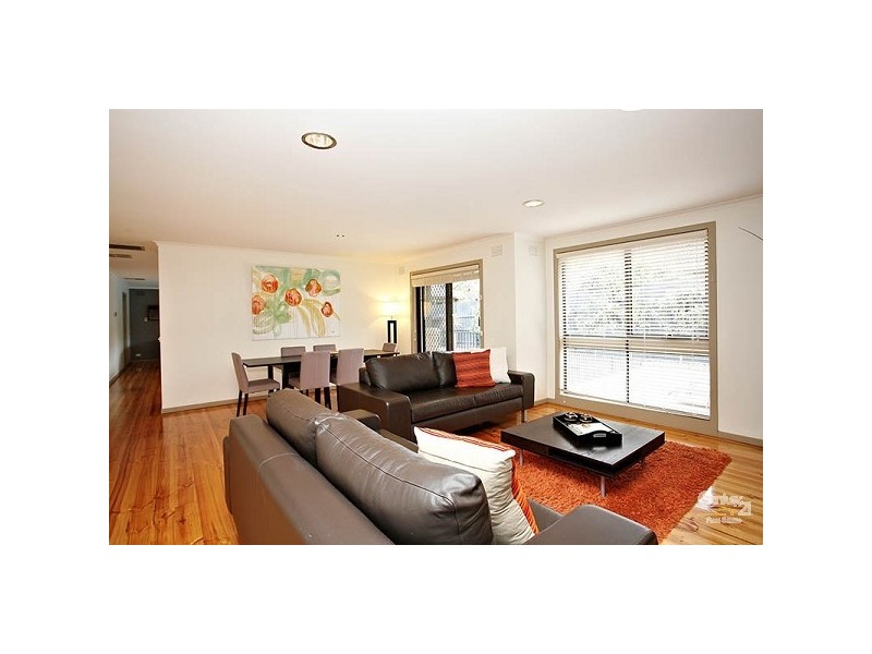 35 Golfwood Close, Dingley Village VIC 3172