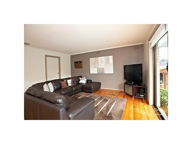 35 Golfwood Close, Dingley Village VIC 3172