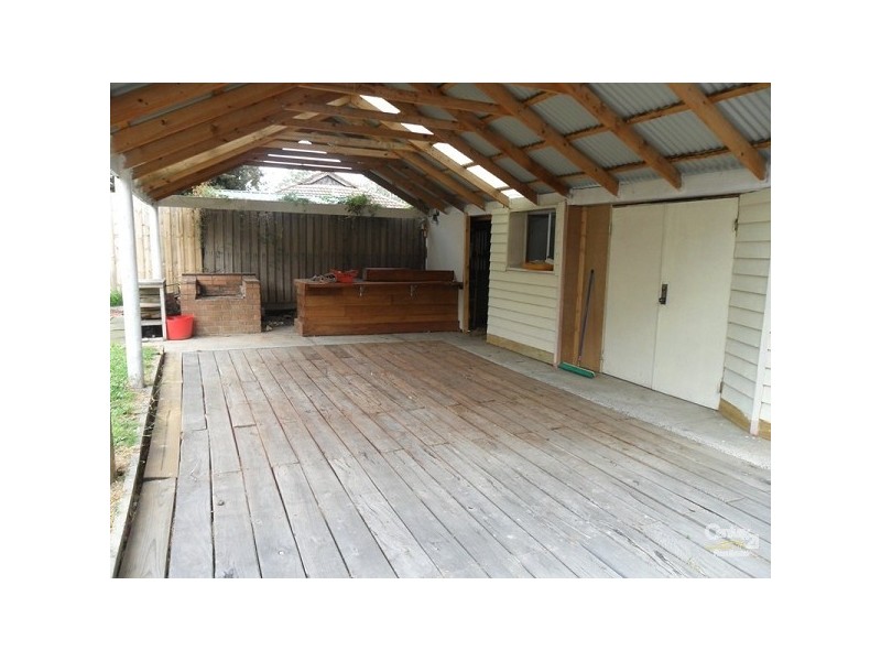 17 Sharrock Drive, Dingley Village VIC 3172