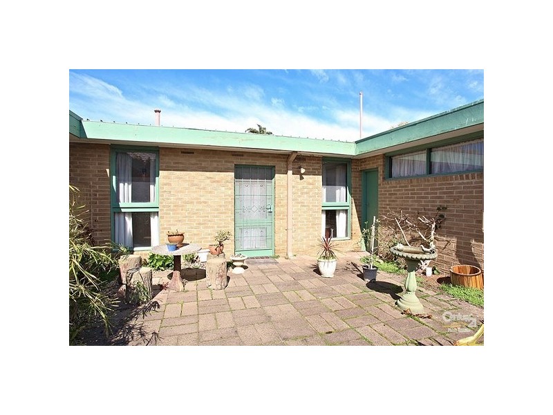 16 Mussert Avenue, Dingley Village VIC 3172