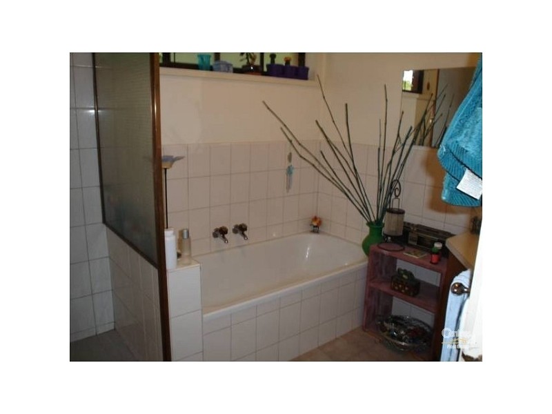 9/4a Campbell Grove, Dingley Village VIC 3172