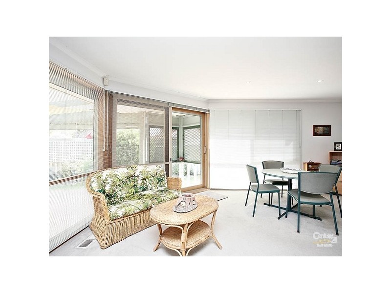 6 Aisha Crescent, Dingley Village VIC 3172