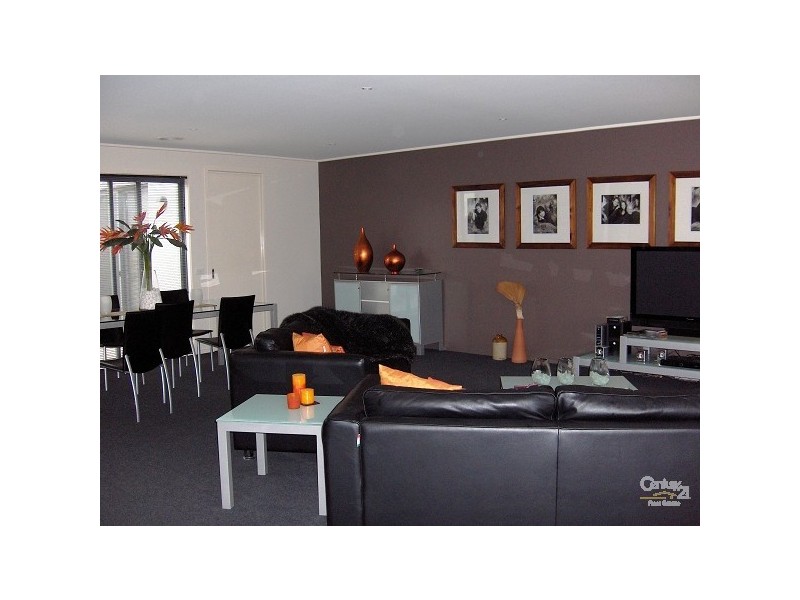 5 Fisher Mews, Waterways VIC 3195