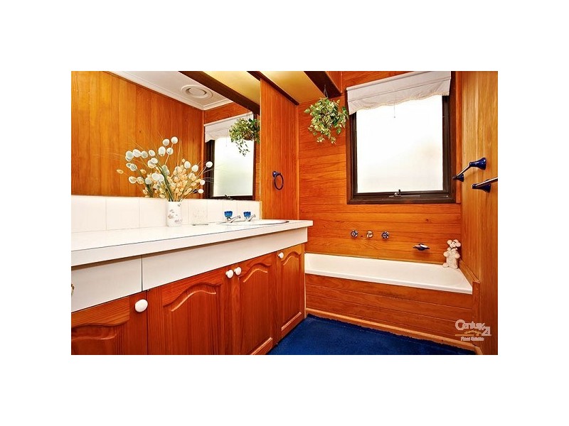 46 Village Drive, Dingley Village VIC 3172