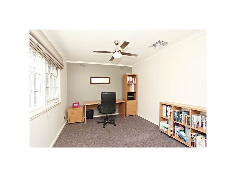 4 Bogey Court, Dingley Village VIC 3172