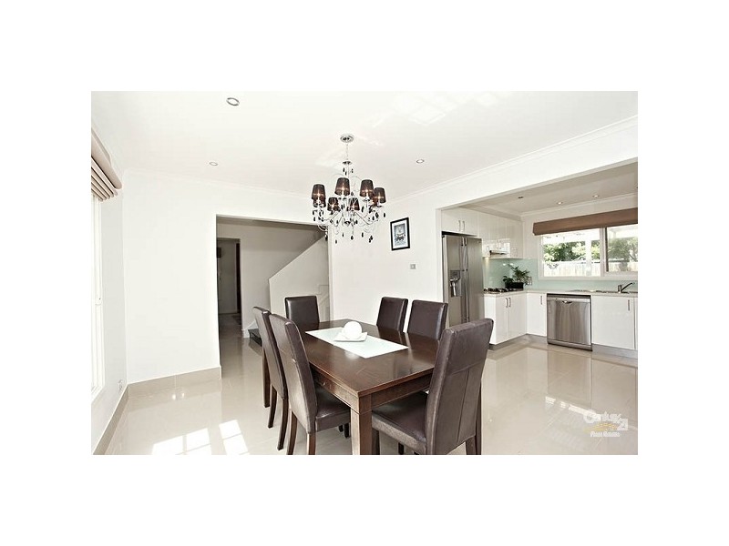 4 Bogey Court, Dingley Village VIC 3172