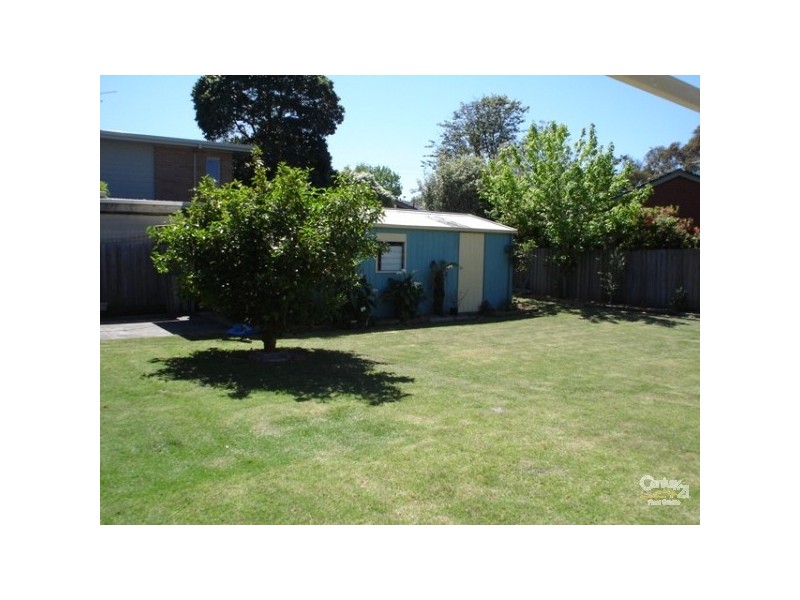 3 St Cuthberts Avenue, Dingley Village VIC 3172