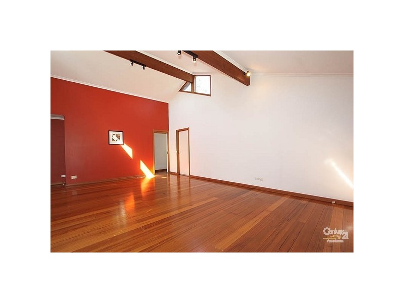 18 Holland Avenue, Dingley Village VIC 3172