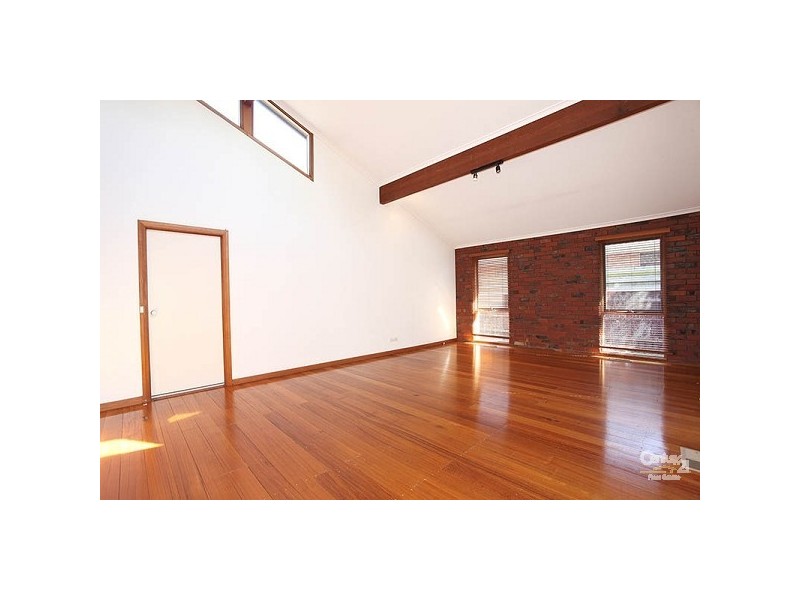 18 Holland Avenue, Dingley Village VIC 3172