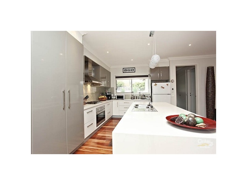 2/90 Centre Dandenong Road, Dingley Village VIC 3172