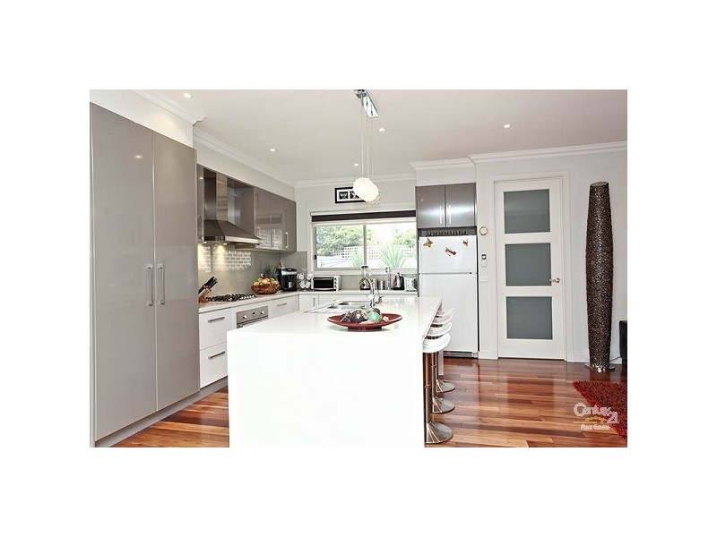 2/90 Centre Dandenong Road, Dingley Village VIC 3172