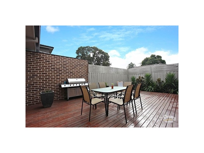2/90 Centre Dandenong Road, Dingley Village VIC 3172