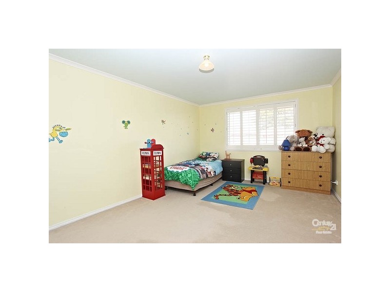 63 Kingston Drive, Dingley Village VIC 3172