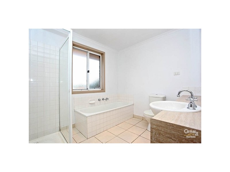 63 Kingston Drive, Dingley Village VIC 3172