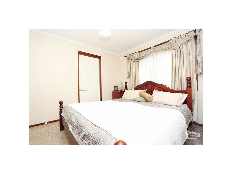 2 Chisholm Court, Springvale South VIC 3172