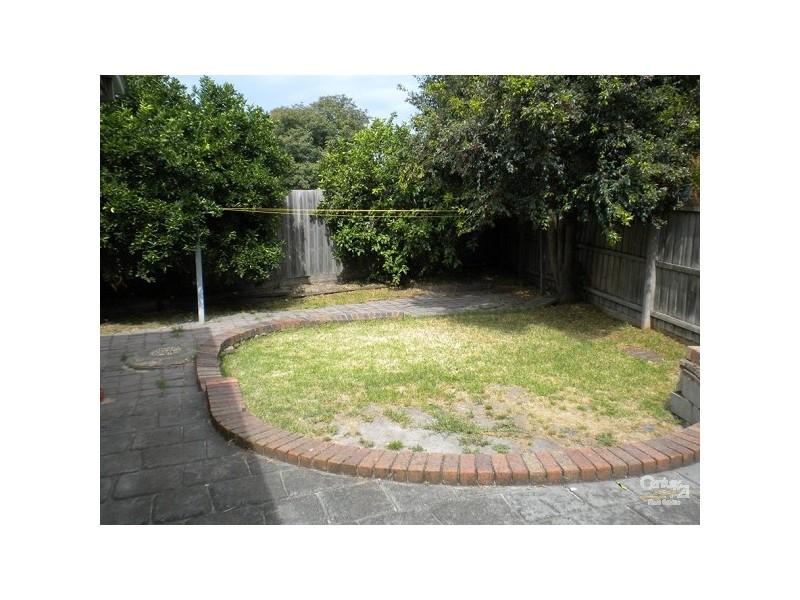 2 Picola Court, Dingley Village VIC 3172
