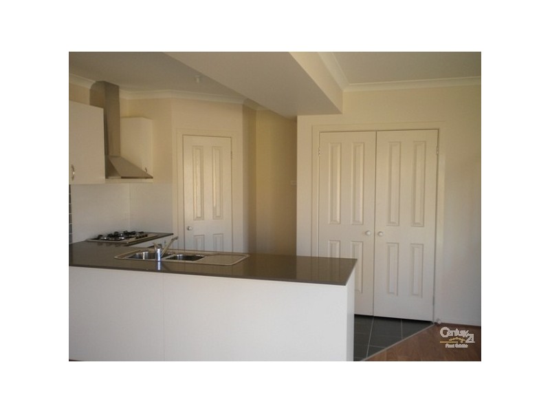 10/65-67 Tootal Road, Dingley Village VIC 3172