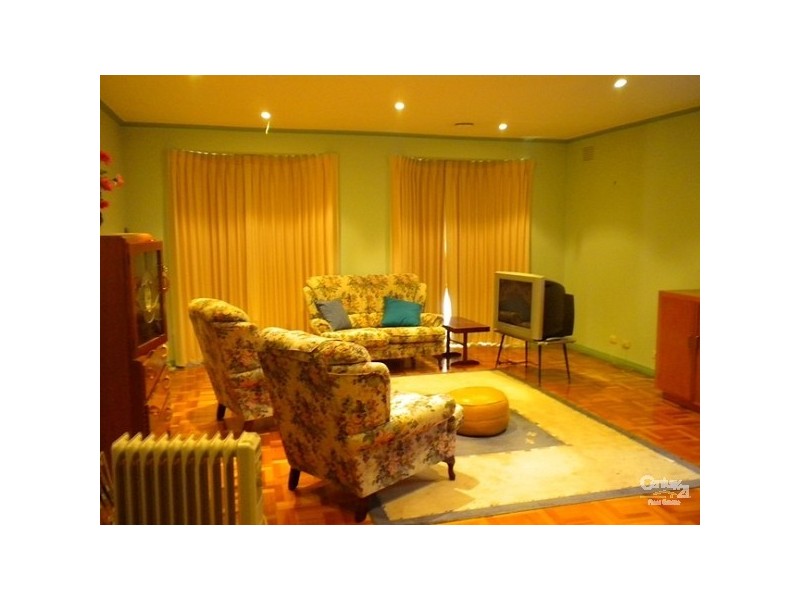 3 Eagle Court, Dingley Village VIC 3172