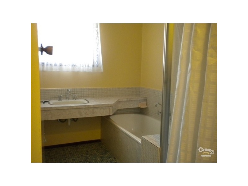 3 Eagle Court, Dingley Village VIC 3172