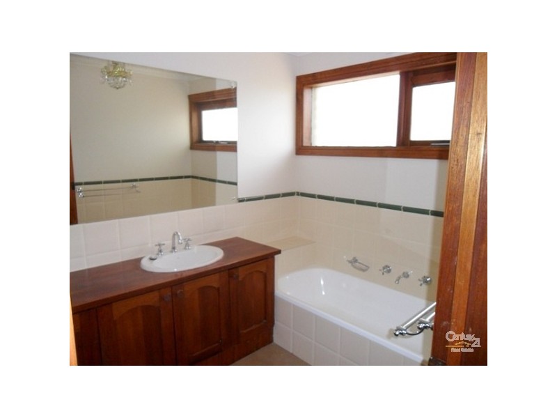 11 Kimber Court, Dingley Village VIC 3172