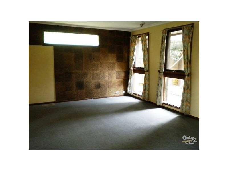 2 Picola Court, Dingley Village VIC 3172