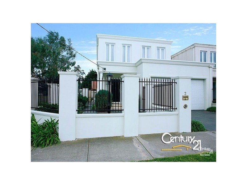 1/2 Fernhill Drive, Dingley Village VIC 3172