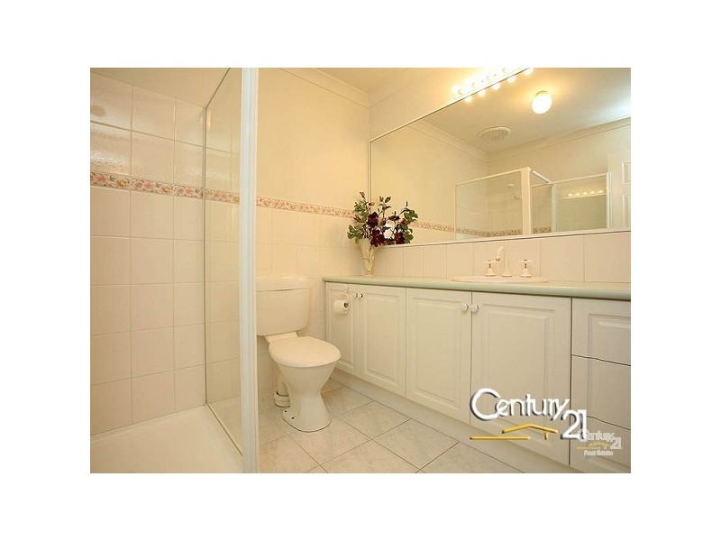 1/2 Fernhill Drive, Dingley Village VIC 3172