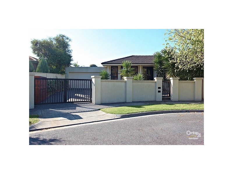 15 Cormorant Place, Dingley Village VIC 3172