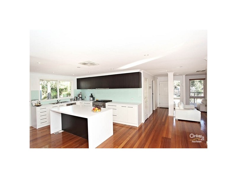 15 Cormorant Place, Dingley Village VIC 3172