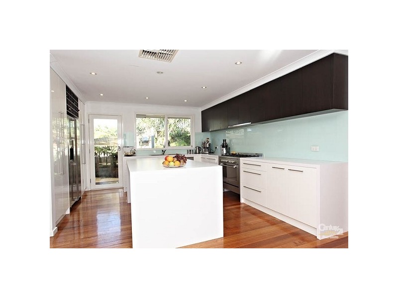 15 Cormorant Place, Dingley Village VIC 3172