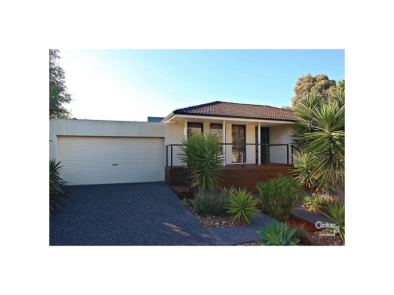 15 Cormorant Place, Dingley Village VIC 3172